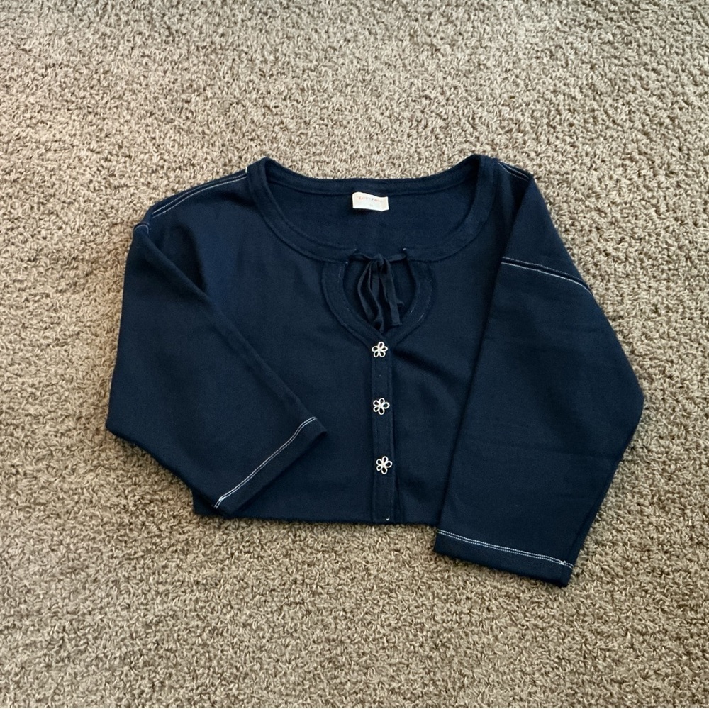 Women’s Cropped Navy Cardigan Sweatshirt Heart Cut-Out, Floral Buttons, 2X Size